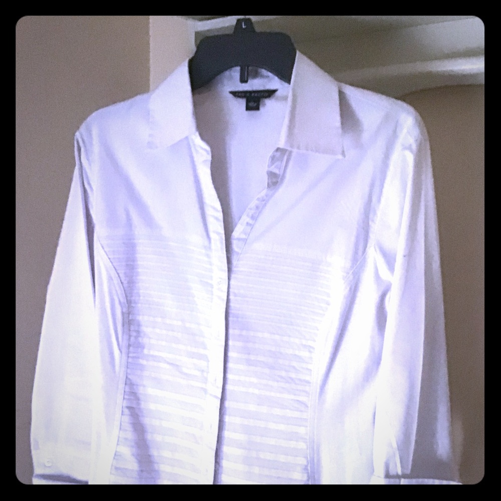 Winter white tuxedo style XL